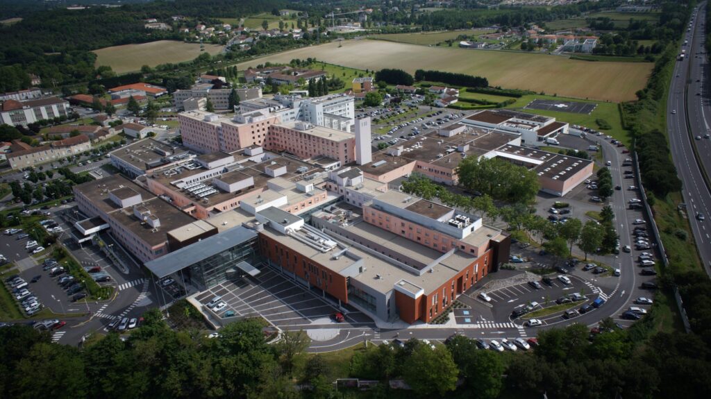 L’image actuelle n’a pas de texte alternatif. Le nom du fichier est : centre_hospitalier_d_angoulme_cover-scaled-1.jpeg