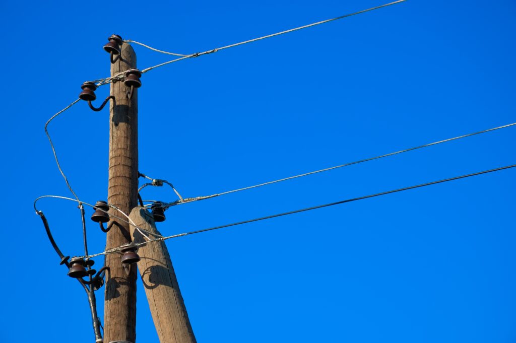 L’image actuelle n’a pas de texte alternatif. Le nom du fichier est : ds_30-poles-5245317-scaled.jpg