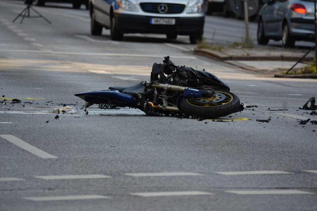 L’image actuelle n’a pas de texte alternatif. Le nom du fichier est : fshh-motorcycle-1041070_1920.jpg