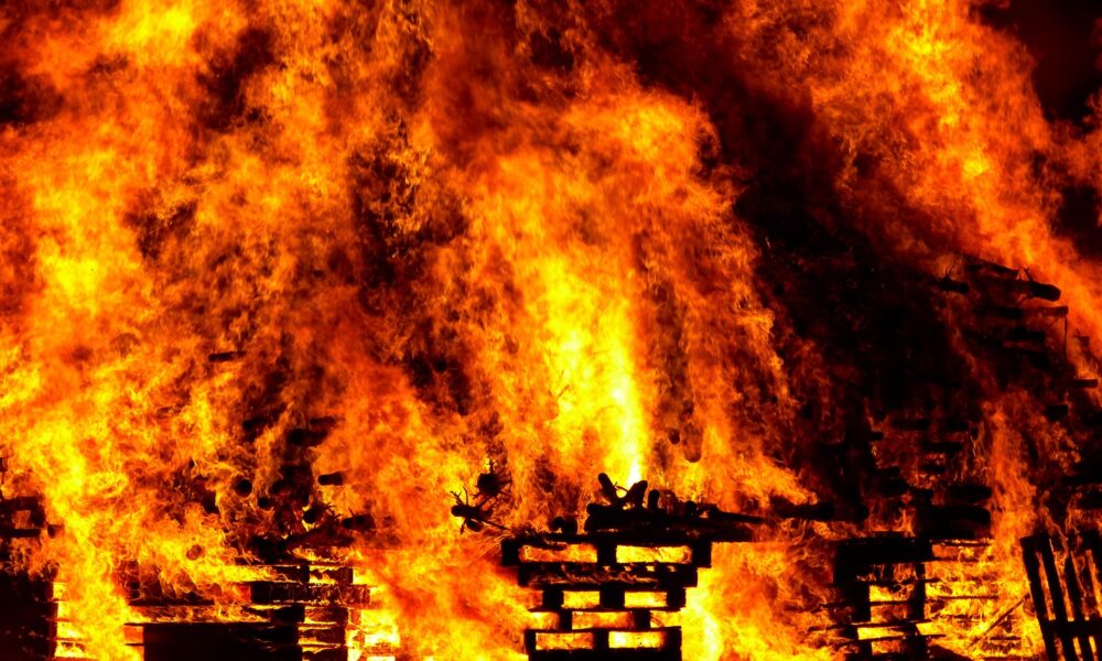 Gond-Pontouvre : Un troisième incendie en deux mois ravage le site de recyclage Sirmet