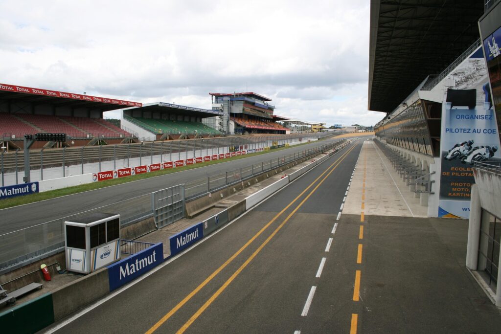 L’image actuelle n’a pas de texte alternatif. Le nom du fichier est : willem-le-mans-69119_1920.jpg
