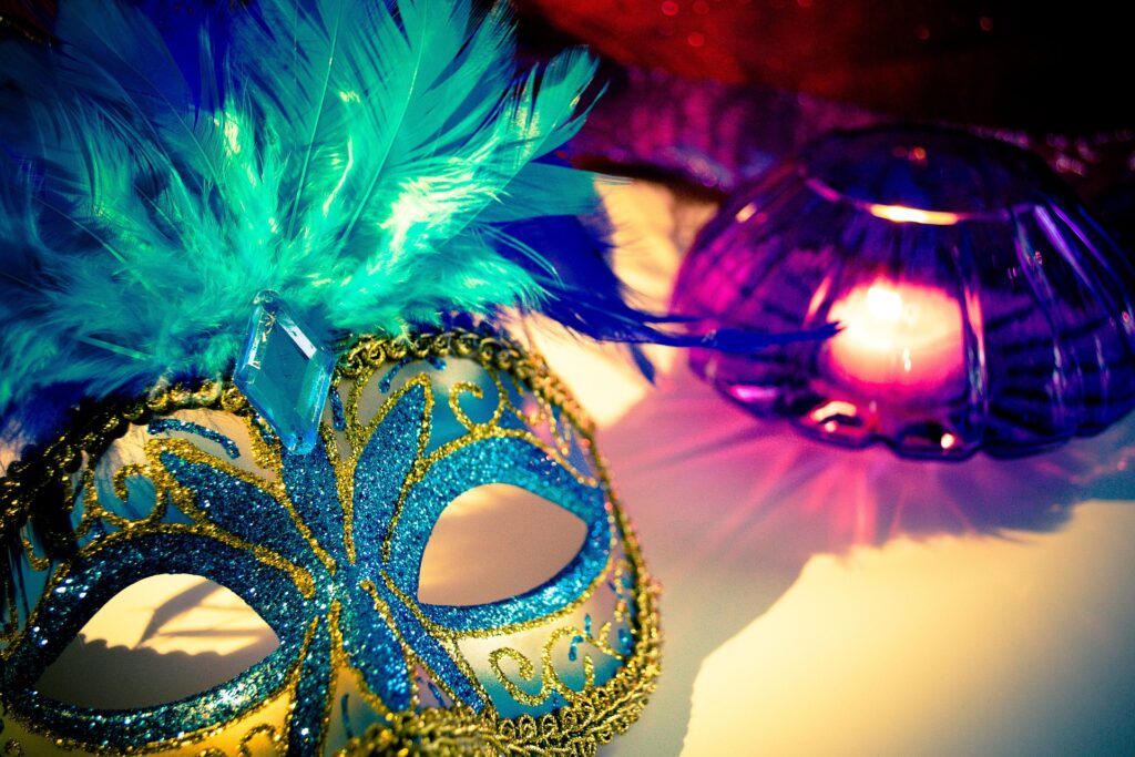L’image actuelle n’a pas de texte alternatif. Le nom du fichier est : foxy-venetian-mask-1342242_1920.jpg