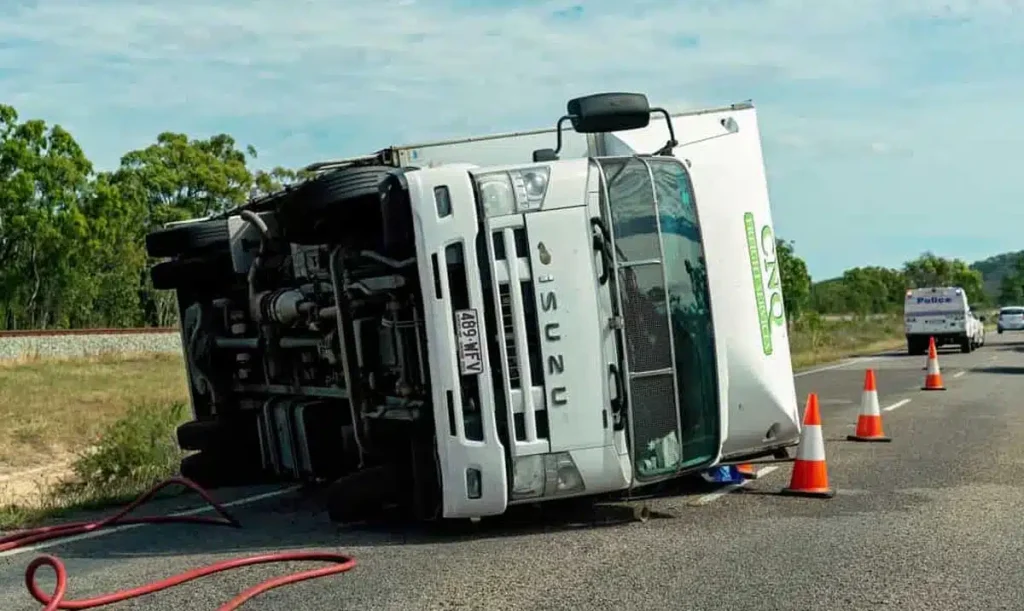 L’image actuelle n’a pas de texte alternatif. Le nom du fichier est : truck-accident-lawyer-2.webp