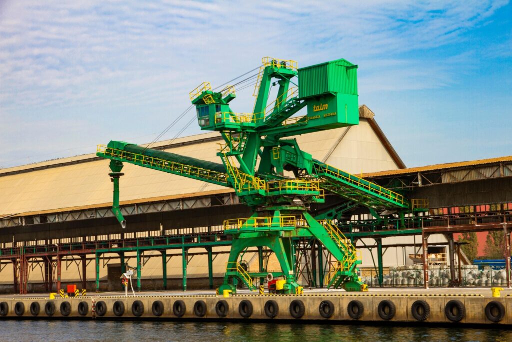 L’image actuelle n’a pas de texte alternatif. Le nom du fichier est : martex5-gdansk-shipyard-6715447_1920.jpg