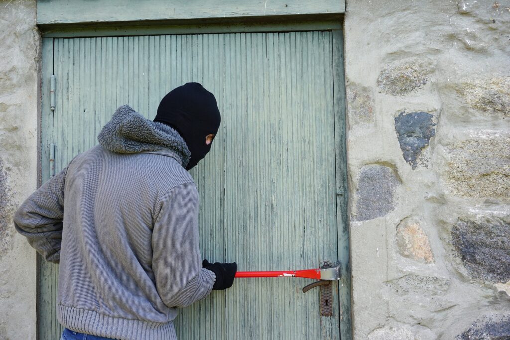 L’image actuelle n’a pas de texte alternatif. Le nom du fichier est : thedigitalway-thief-1562699_1920-1.jpg