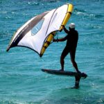Traversée de la Manche en foil : défi inédit et première mondiale pour le rider Erwan Jauffroy