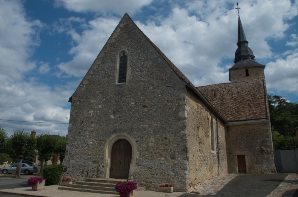 L’image actuelle n’a pas de texte alternatif. Le nom du fichier est : Eglise_Saint-Cyr_et_Sainte-Julitte_de_Duneau_vue_1-scaled.jpg