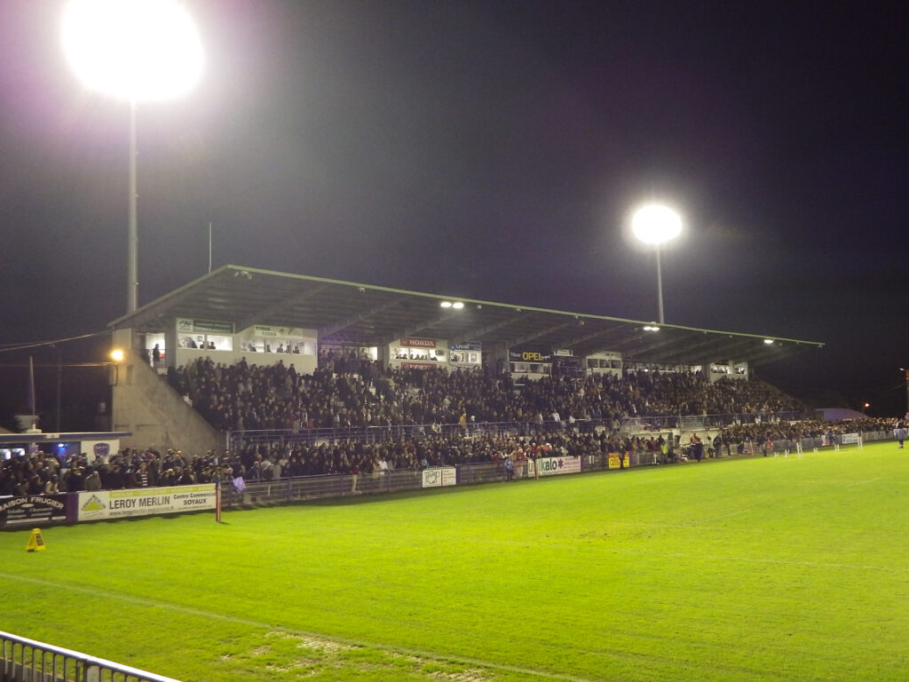 L’image actuelle n’a pas de texte alternatif. Le nom du fichier est : Stade_Chanzy_2016-10-14-scaled.jpg