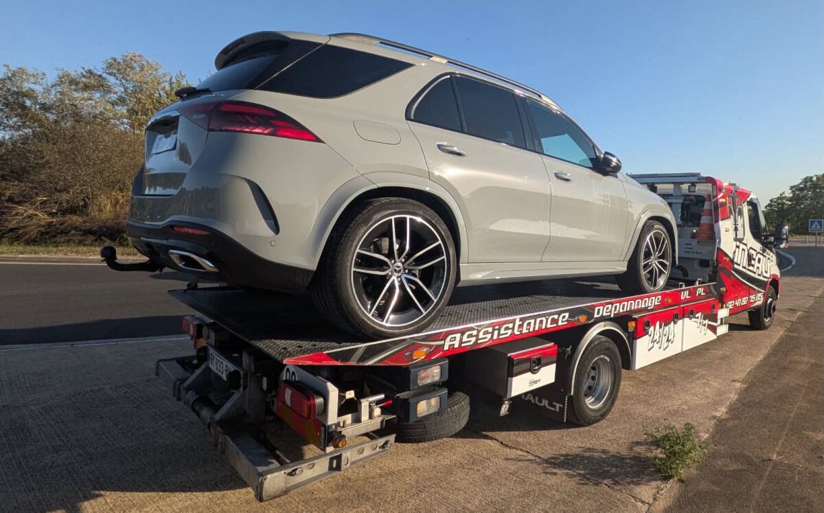 Les gendarmes du peloton motorisé de Vivy ont contrôlé vendredi un automobiliste à 151 km/h sur la RD347 à Distré, dans le Maine-et-Loire. La vitesse était limitée à 90 km/h.
