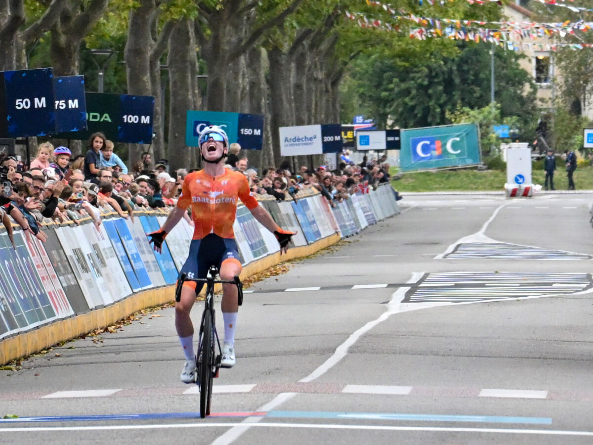 L’image actuelle n’a pas de texte alternatif. Le nom du fichier est : Demi_Vollering_win_-_2025_European_road_championship_-_Guilherand-Granges.jpg