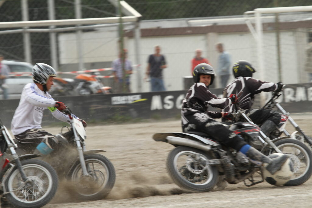 L’image actuelle n’a pas de texte alternatif. Le nom du fichier est : Motoball-Durmersheim-Philippsburg-scaled.jpeg