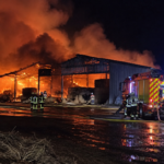 Important incendie dans cette commune de Maine-et-Loire, 60 pompiers mobilisés toute la nuit