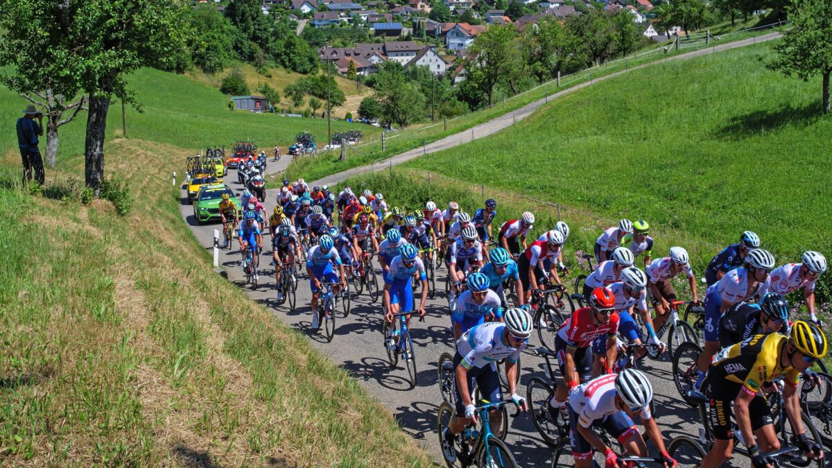 L’image actuelle n’a pas de texte alternatif. Le nom du fichier est : adege-cycling-race-7266513_1920-1.jpg