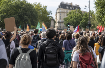 Le samedi 26 septembre, une marche pour le climat, le vivant, la paix et la justice sociale partira du jardin du Mail à Angers. Les organisateurs donnent rendez-vous à 14h30, avant une assemblée ouverte à 17h.
