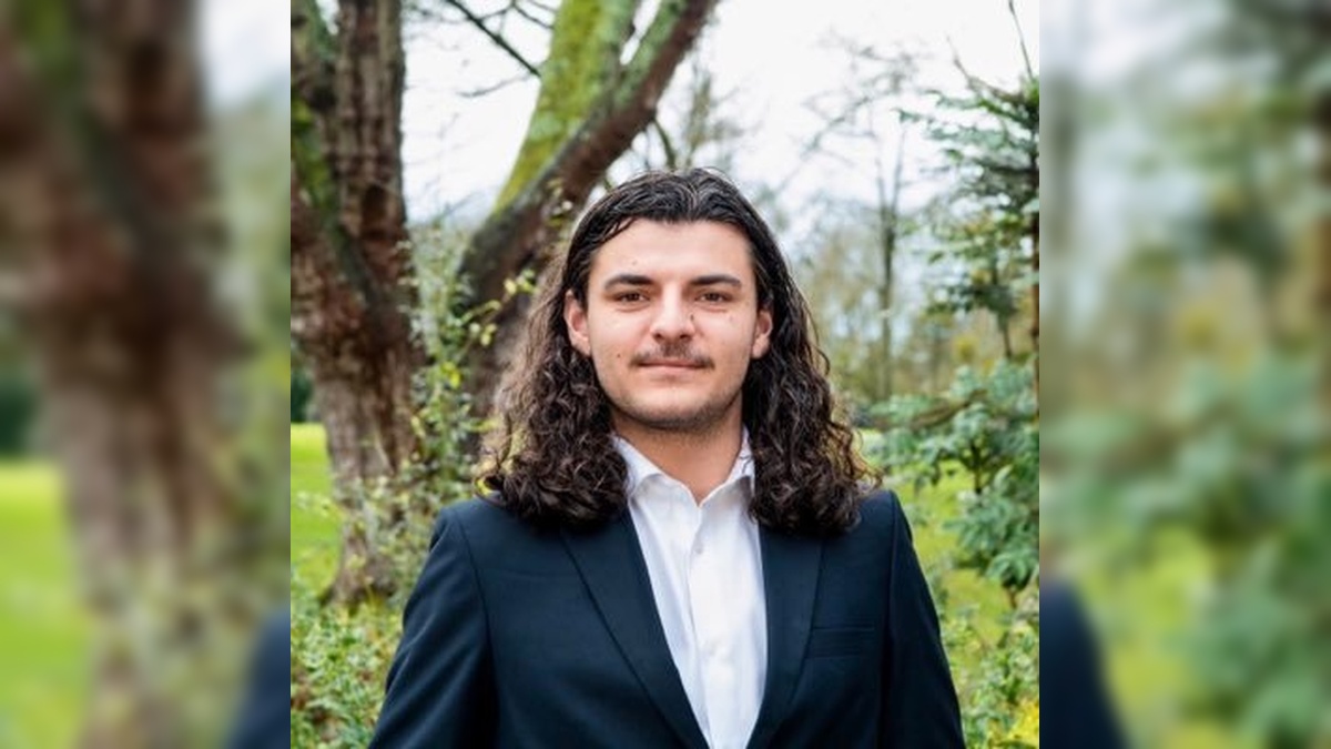 Benjamin Briand-Boucher, élu de l’opposition municipale à Angers, présentera lundi soir un vœu contre la hausse des frais d’inscription des étudiants extra-communautaires. Il espère un vote unanime du conseil municipal.