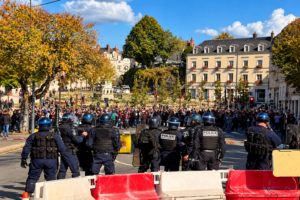 Crédit Angers Info : Manifestation du 17 octobre : Angers figure parmi les villes citées par le ministère de l’Intérieur pour des actions violentes signalées en France.