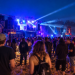 Une éventuelle free party est dans le viseur de la préfecture de Maine-et-Loire. Les rassemblements musicaux non autorisés et le transport de matériel de son sont interdits jusqu'à lundi.