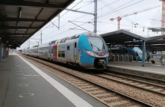 Plus aucun train ne circule entre Angers et Nantes ce vendredi. Une panne électrique au Cellier bloque les deux voies. La SNCF demande de reporter les déplacements.