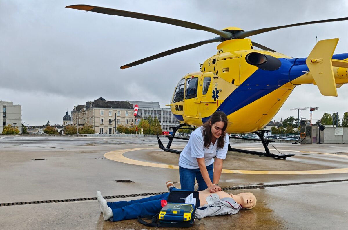 Vendredi 16 octobre, le CHU d’Angers ouvre son centre de simulation au public pour apprendre le massage cardiaque et sensibiliser à l’arrêt cardiaque. Crédit CHU Angers