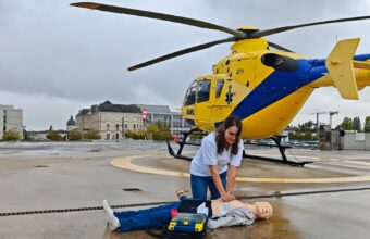 Vendredi 16 octobre, le CHU d’Angers ouvre son centre de simulation au public pour apprendre le massage cardiaque et sensibiliser à l’arrêt cardiaque. Crédit CHU Angers