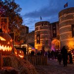 Halloween à Angers et en Maine-et-Loire : châteaux hantés, soirées déguisées et animations pour enfants ce samedi Illustration / Que faire pour Halloween à Angers et en Maine-et-Loire ce samedi ? Châteaux, animations enfants, soirées techno, cabaret et masques interdits en centre-ville.
