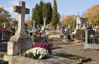 Au cimetière de l’Est, à Angers, le Souvenir Français rendra hommage à Mejlach Honiksfeld et révélera l’histoire de Johann Michalski, deux destins oubliés de la guerre.